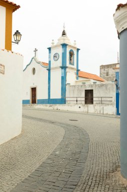 Vila Nova de Milfontes, Portekiz 'deki Nossa Sinyora da Graca Kilisesi' nde öl.