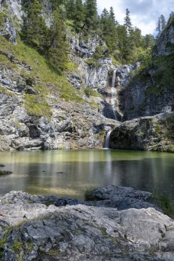 Reutte, Tyrol, Avusturya yakınlarındaki Stuiben Şelalesi 'nde.