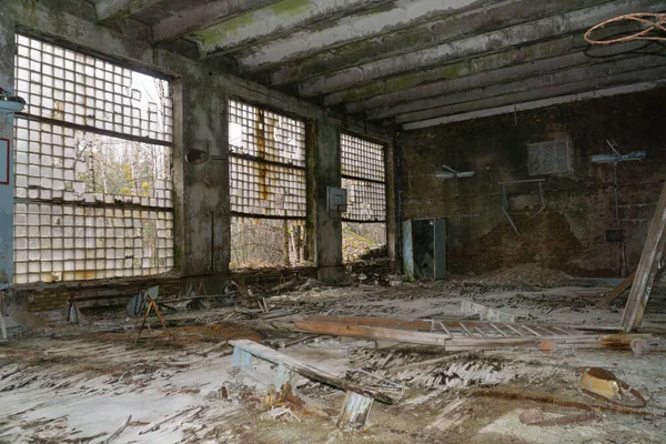 Opuszczonej Zniszczonej Sali Gimnastycznej Szkole Prypeć — Zdjęcie stockowe