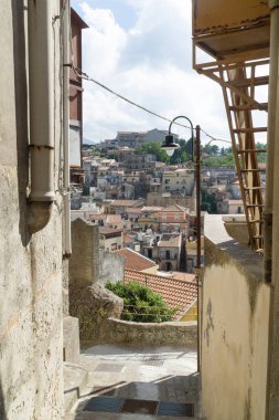 Güneşli bir günde Sicilya Sicilya Isltan Sokak Manzarası  