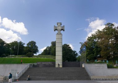 Özgürlük Haçı Tallinn 'deki Özgürlük Meydanı' nda bulundu.