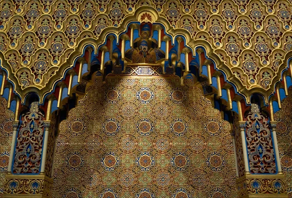 Κοντινό Πλάνο Μια Όμορφη Αραβική Χρυσή Αρχιτεκτονική Μοτίβο Τοίχο — Φωτογραφία Αρχείου