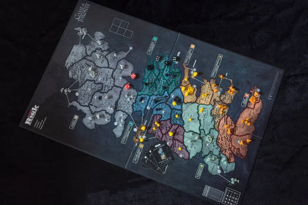 Full Map Risk Game Thrones Edition Strategy Board Game Spaninsh — Stock Photo, Image
