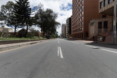 Ciclovia etkinliği sırasında Bogota 'nın kuzeyindeki 72. Cadde ya da Şili Bulvarı boş.