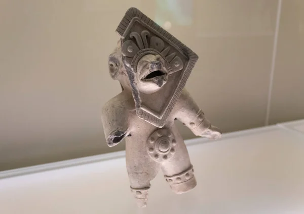 Ancient Indigenous Zoomorphic Chaman Ceramic Golden Museum — Stock Photo, Image