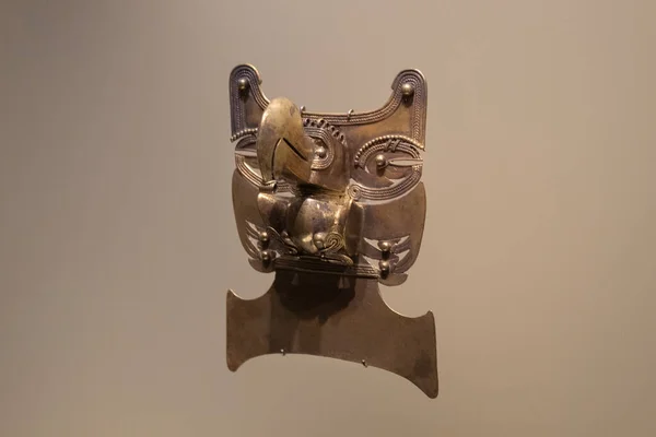 Золотая Нагрудная Часть Культуры Тайроны Колумбийском Золотом Музее — стоковое фото