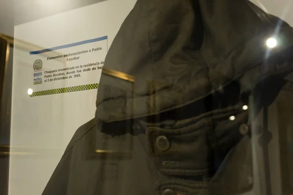 Primer Plano Una Chaqueta Incautada Pablo Escobar Museo Policía Colombiana — Foto de Stock