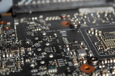 Kirli, modern bir kartın seçici odak fotoğrafı