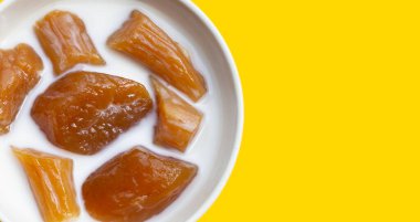 Hindistan cevizi sütlü tatlı patates