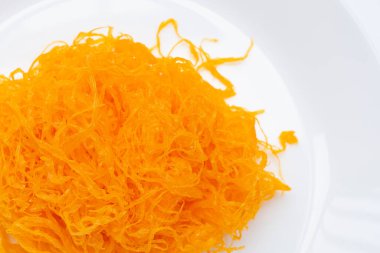 Tayland usulü Foi Tanga, Altın Yumurta sarısı iplikleri