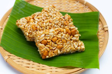 Krayasart, Thai crispy rice, peanut and sesame cereal bar