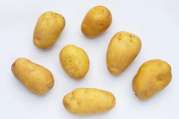 Сира Картопля Ізольована Білому Тлі — стокове фото