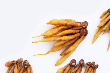 Beyaz arkaplanda parmak kökü.