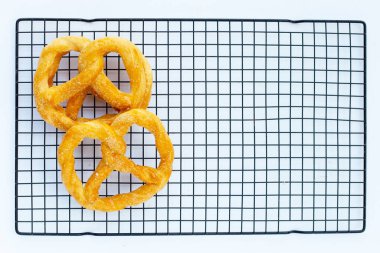Soft pretzels on cooling rack