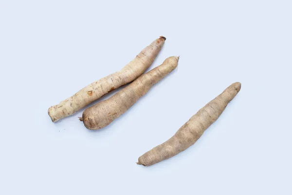 Cassava Fehér Háttérrel — Stock Fotó
