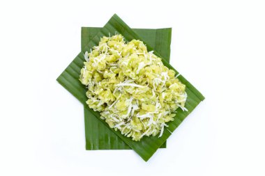 Green rice Thai dessert with coconut (Khao Mao)