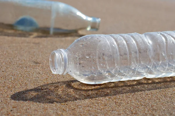 Plastic Glass Bottle Beach — Stock fotografie