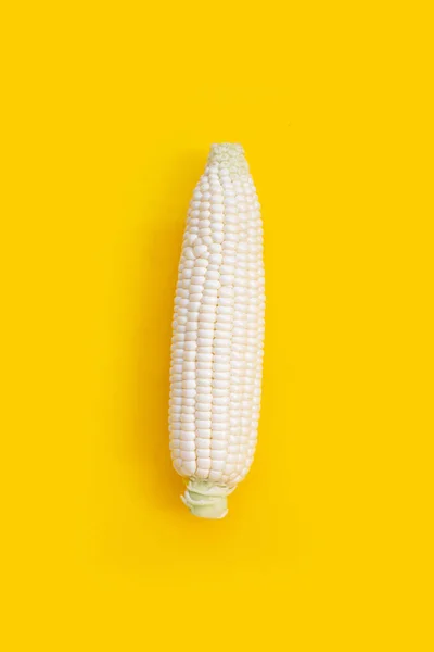 Hokkaido Melk Maïs Gele Achtergrond — Stockfoto