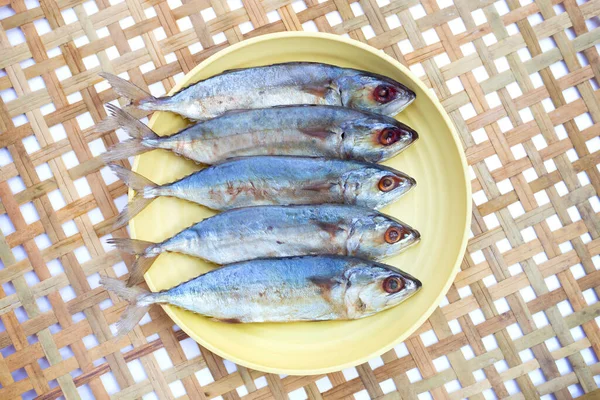 Salted Fish Bamboo Weave Plate — Fotografia de Stock