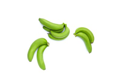 Ham muz beyaz arka plan üzerinde izole.