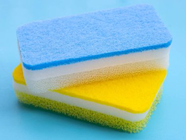 Mutfak bulaşık süngeri temizliyorum. Boşluğu kopyala