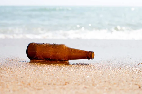 Botella Vidrio Playa — Foto de Stock