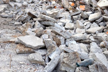 Yıkım üstüne yıkım.