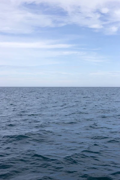 Niebieska Powierzchnia Wody Morskiej Tekstury Błękitny Ocean Lato — Zdjęcie stockowe