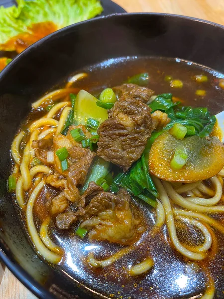 牛肉面汤 中国菜 — 图库照片