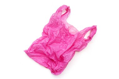 Beyaz arka planda pembe plastik torba. Boşluğu kopyala