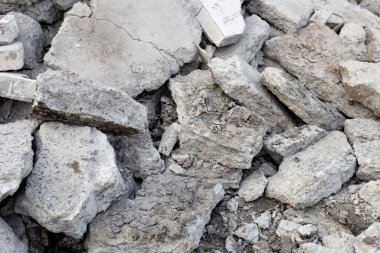 Yıkım üstüne yıkım.