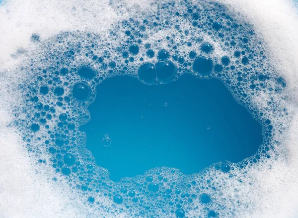 Mosószer Hab Buborék Vízen Kék Háttér Szappan Sud — Stock Fotó