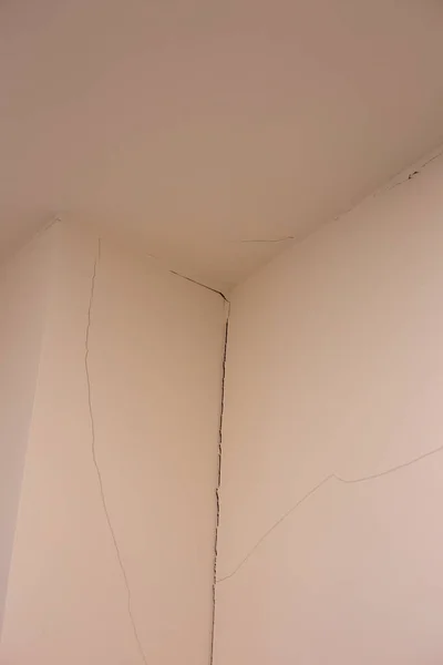Home Building Problem Wall Cracked — Stock Photo, Image