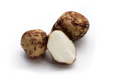 Satoimo, taro kökü veya Japon tatlısı taro.