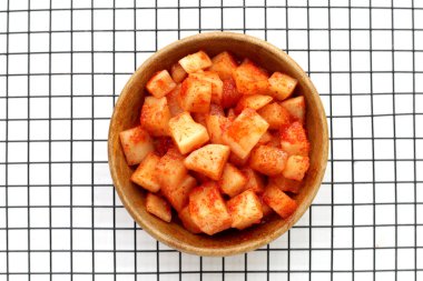 Daikon Kimchi. Lezzetli ve baharatlı.