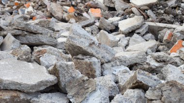 Yıkım üstüne yıkım.