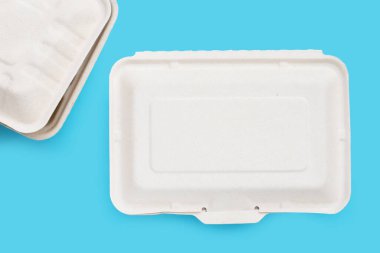 Yiyecek kutusu kağıttan ya da bitki lifinden yapılmış.