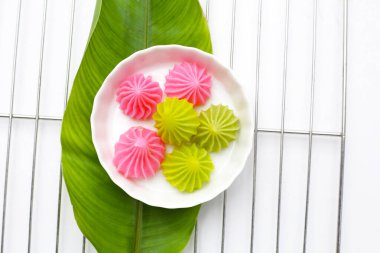 Alure, renkli Tayland tatlı tatlısı