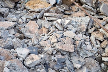 Yıkım üstüne yıkım.