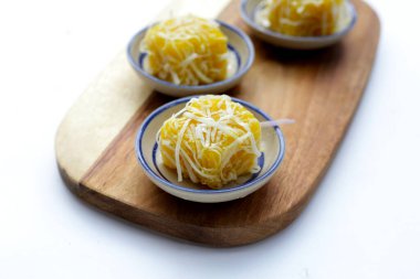 Buharlı balkabağı keki. Tayland Tatlıları.