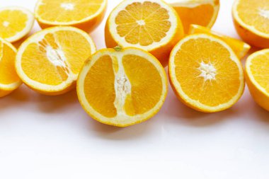 Taze portakal, yüksek C vitamini.