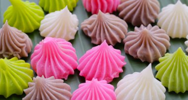 Alure, renkli Tayland tatlı tatlısı