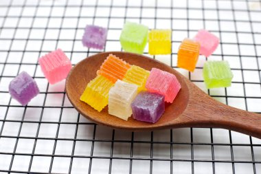 Renkli çıtır jöle. Thai tatlı tatlı tatlı