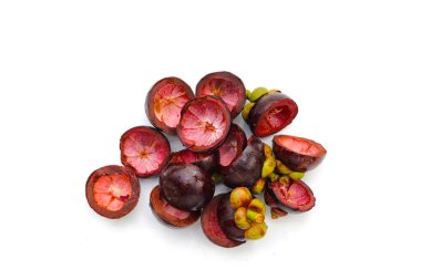 Taze mangosteen kabuğu. Mide iltihabı, cilt iltihabı ve hayvanlardaki yaraları iyileştirmek için mangosen kabuğu iyi bir tedavi yöntemi.