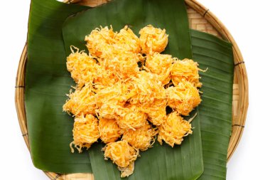 Tayland çıtır çıtır tatlı yumurta ipliği (Foi Thong Krob)