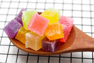 Renkli çıtır jöle. Thai tatlı tatlı tatlı