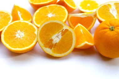 Taze portakal, yüksek C vitamini.