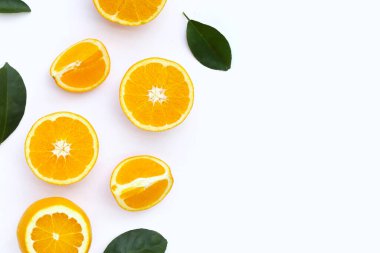 Taze portakal, yüksek C vitamini.