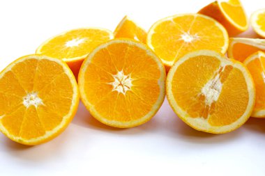 Taze portakal, yüksek C vitamini.