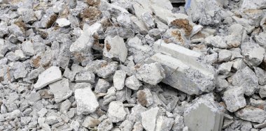 Yıkım üstüne yıkım.